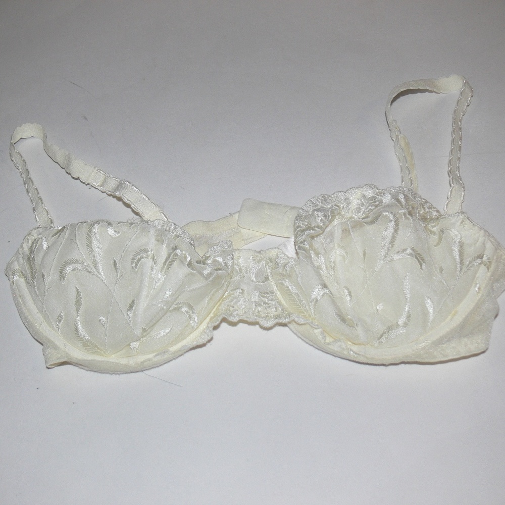 Victorias Secret Bra White  36 B